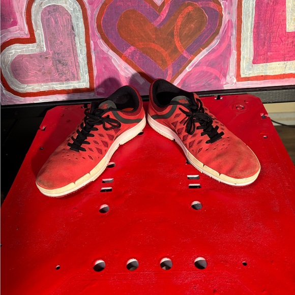 Nike SB Men's Red and Black Athletic Shoes - Picture 5 of 10